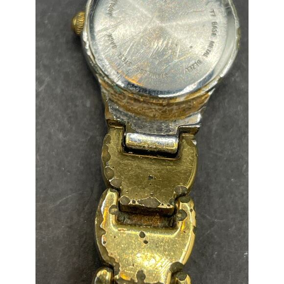 Vintage Caravelle By Bulova Two-Tone 19mm Quartz Women's Watch MOP Dial 7.25-7.5 - Picture 11 of 13